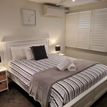 Wharf Lodge River View Apartment Maroochydore Exterior foto